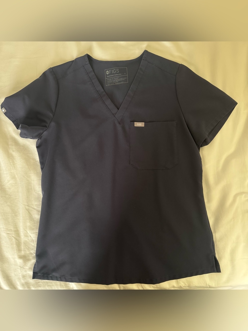EUC FIGS Catarina scrub top - dark harbor